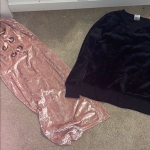 🦄2/$10🦄WOMENS SIZE S BUNDLE